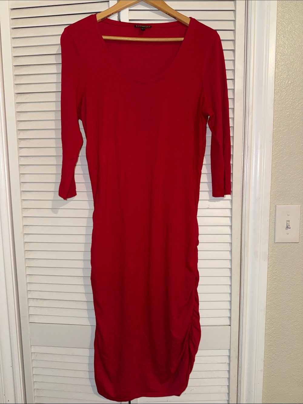 Express Red ❤️❤️🚨 Scoop Neck Midi T-Shirt Dress - L